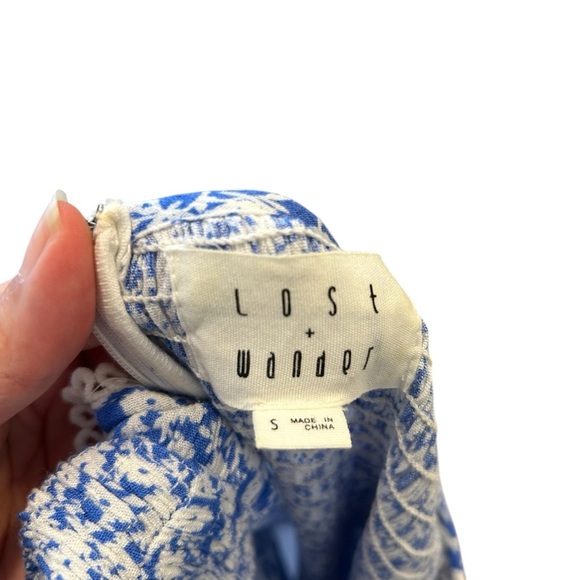 Lost + Wander Pick Me Blue Floral Print Midi Dress smocked size small prarie - Picture 7 of 11